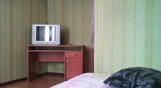 Гостиница Север Конаково Двухместный номер с 2 отдельными кроватями и общей ванной комнатой-3